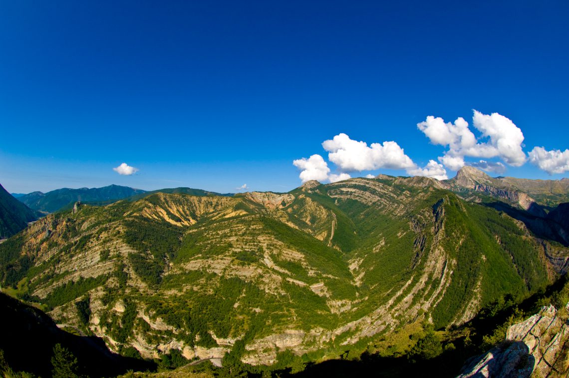 the Esclangon "vélodrome" is a geological particularity in the Bès valley ©M. Boutin