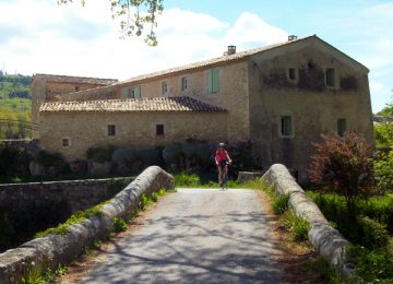 Cycling in the Pays de Forcalquier Montagne de Lure Luberon