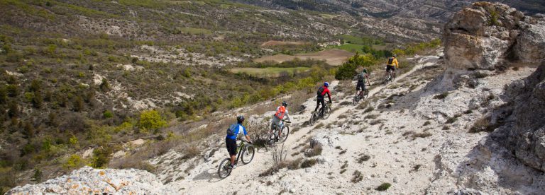 Pays de Forcalquier Montagne de Lure mountain biking site ©Michel Delli Photographies