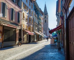 The clock tower in Barcelonnette ©T Verneuil