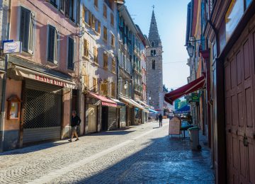 The clock tower in Barcelonnette ©T Verneuil