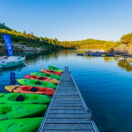 The lake of Esparron de Verdon ©T. Verneuil