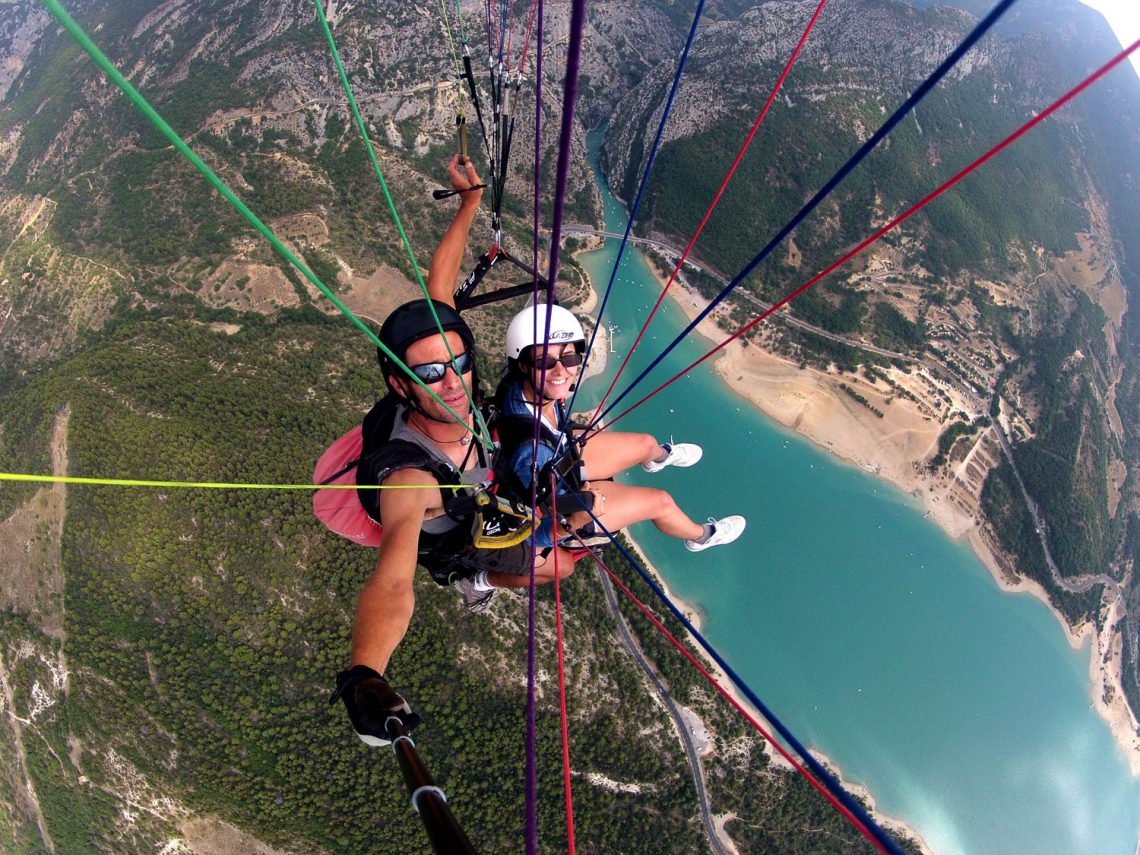 Paragliding in Verdon ©Roc n Vol flying