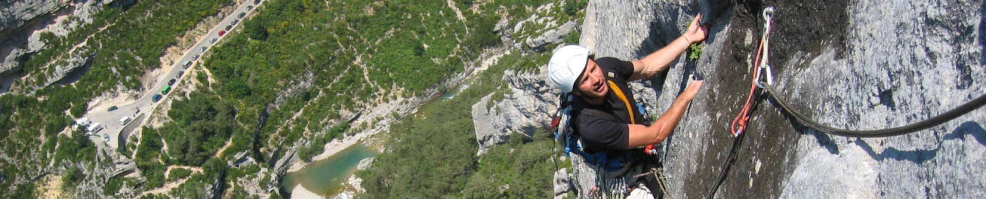 Climbing - Rope up in Gorges du Verdon ©Lionel