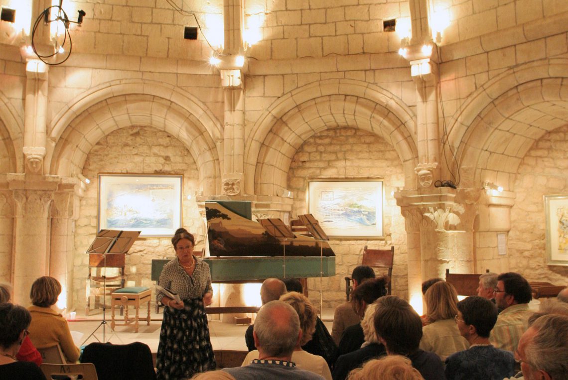 Simiane-la-Rotonde during the International Festival of ancient music