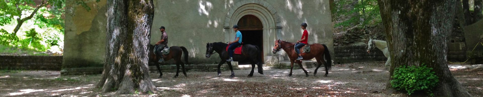 Riding in Haute-Provence Luberon