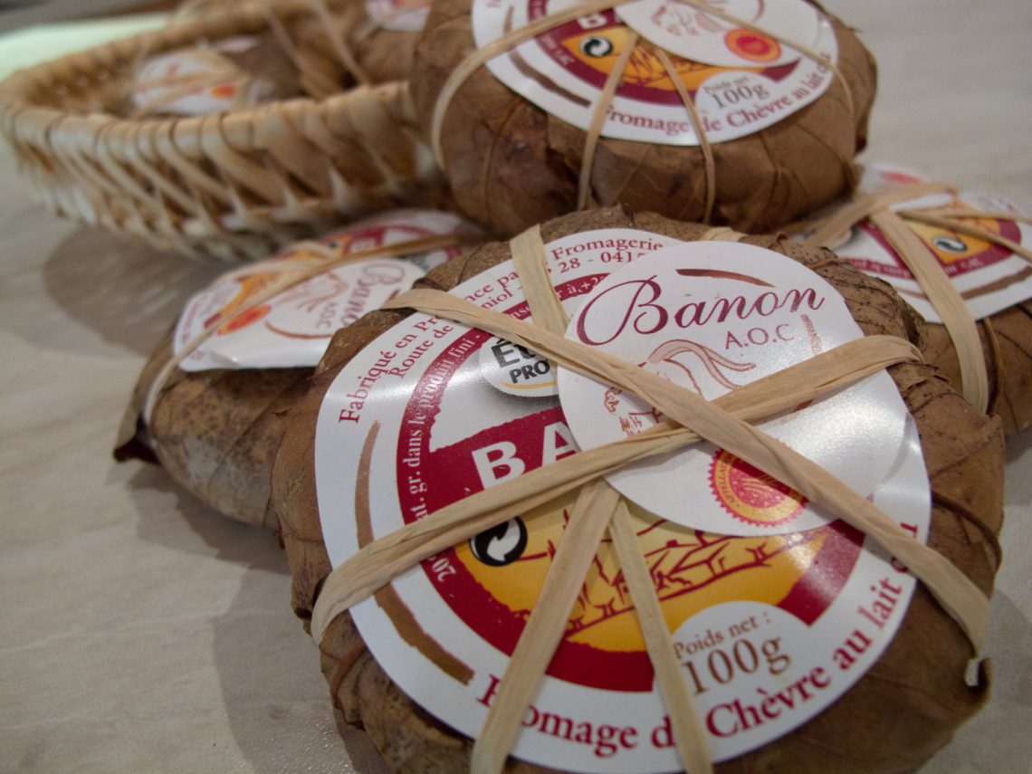 Fromage de Banon local markets in Alpes de Haute-Provence