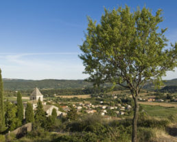 Saint Michel l’Observatoire in the Luberon Natural Regional Park ©AD04/Michel Boutin