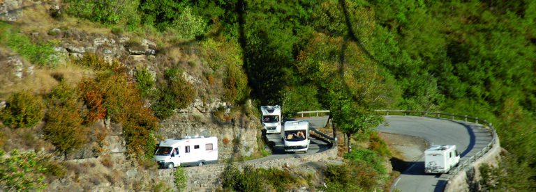 motorhome in the col de la Bonette ©Camping-Car Club Digne-les-Bains