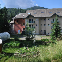 collective accommodation Fontaine de l'Ours Auzet