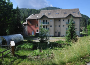 collective accommodation Fontaine de l'Ours Auzet