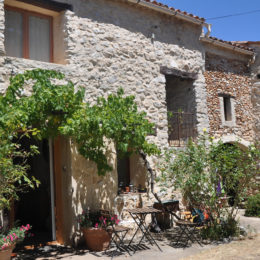 Holiday rentals gite mas de la cherine verdon