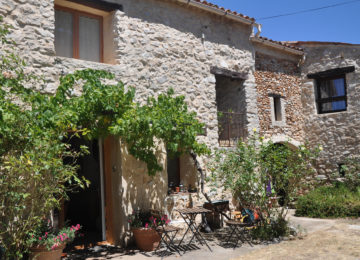 Holiday rentals gite mas de la cherine verdon