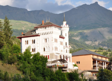 Tourist residences chateau des Magnans Jausiers