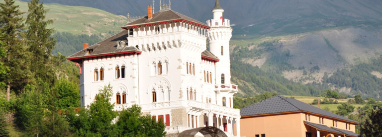 Tourist residences chateau des Magnans Jausiers